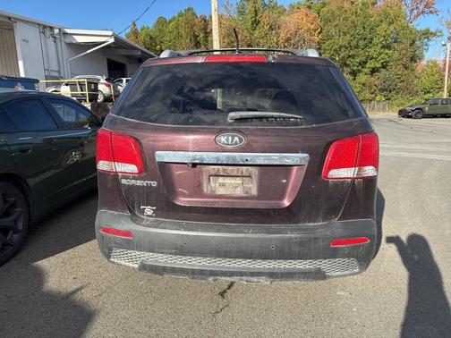 2011 Kia Sorento LX