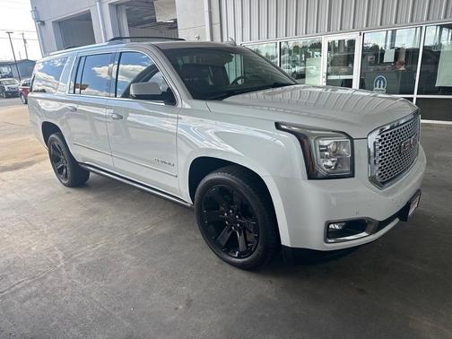 2017 GMC Yukon XL Denali