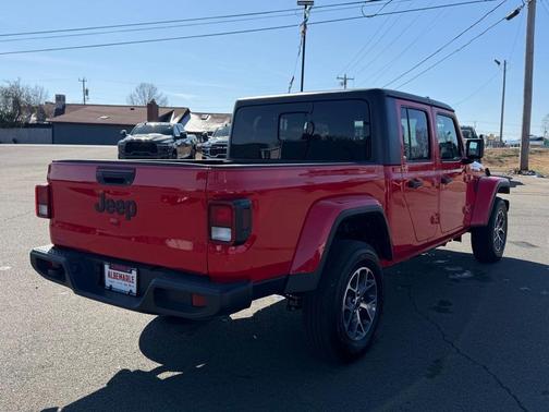 2024 Jeep Gladiator Sport