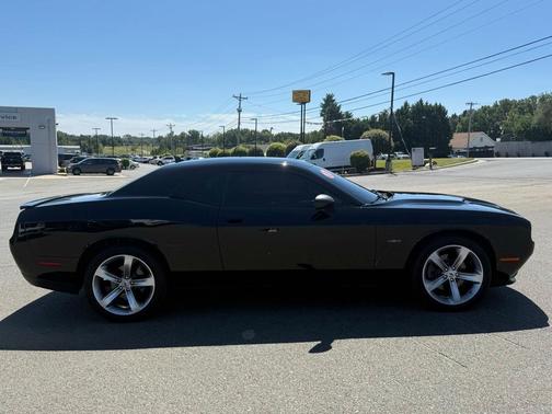 2017 Dodge Challenger R/T
