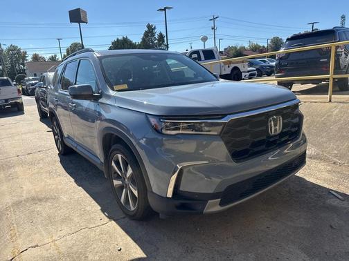 2023 Honda Pilot Touring