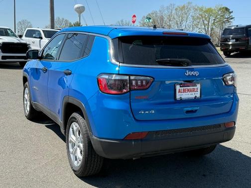 2024 Jeep Compass Sport