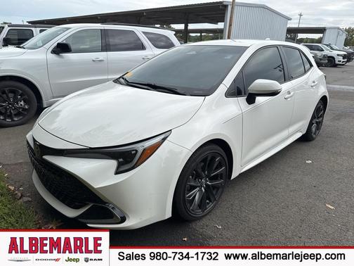 2024 Toyota Corolla Hatchback XSE