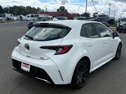 2024 Toyota Corolla Hatchback XSE