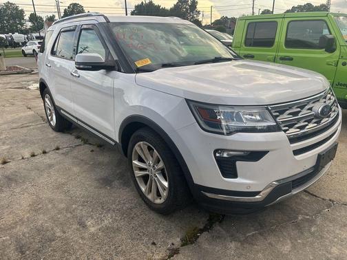 White Platinum Clearcoat Metallic 2018 Ford Explorer Limited