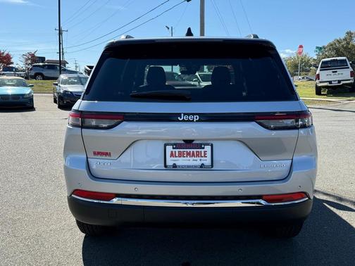 2025 Jeep Grand Cherokee Laredo X