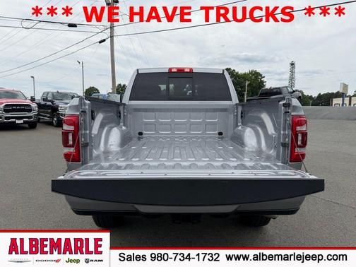 Billet Silver Metallic Clearcoat 2024 RAM 2500 Laramie
