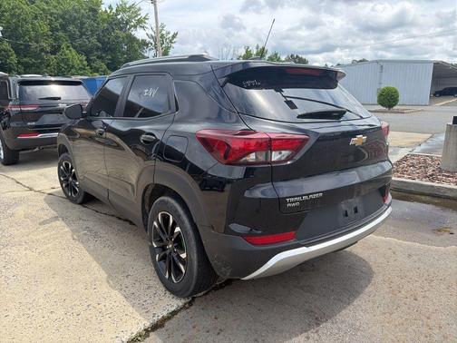 Mosaic Black Metallic 2023 Chevrolet Trailblazer LT