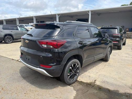 Mosaic Black Metallic 2023 Chevrolet Trailblazer LT