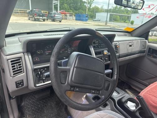 1994 Jeep Grand Cherokee SE