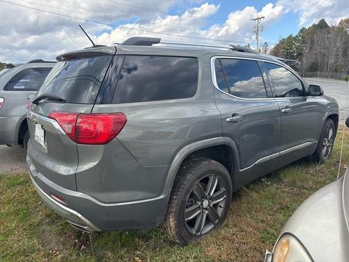 2017 GMC Acadia Denali