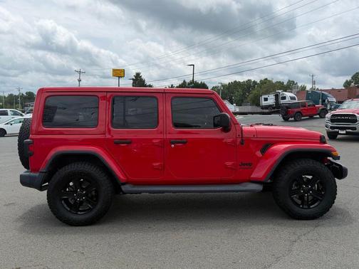 Firecracker Red Clearcoat 2019 Jeep Wrangler Unlimited Sahara