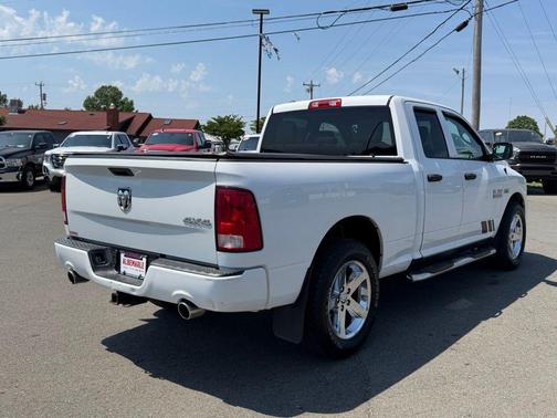 Bright White Clearcoat 2016 RAM 1500 Tradesman/Express