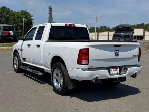Bright White Clearcoat 2016 RAM 1500 Tradesman/Express