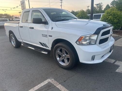 Bright White Clearcoat 2016 RAM 1500 Tradesman/Express