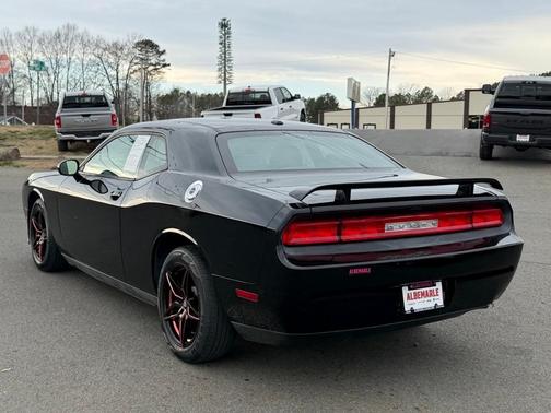 2014 Dodge Challenger SXT