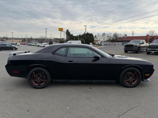 2014 Dodge Challenger SXT