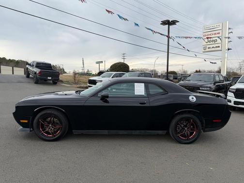 2014 Dodge Challenger SXT
