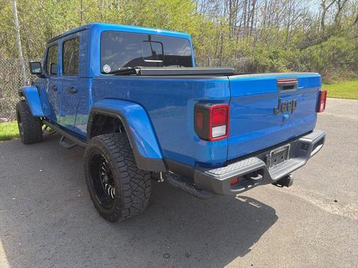 Hydro Blue Pearlcoat 2025 Jeep Gladiator Sport
