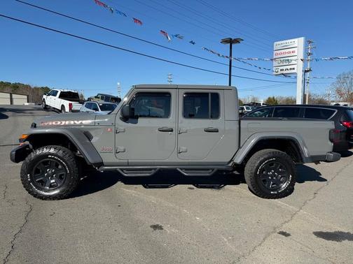 2023 Jeep Gladiator Mojave