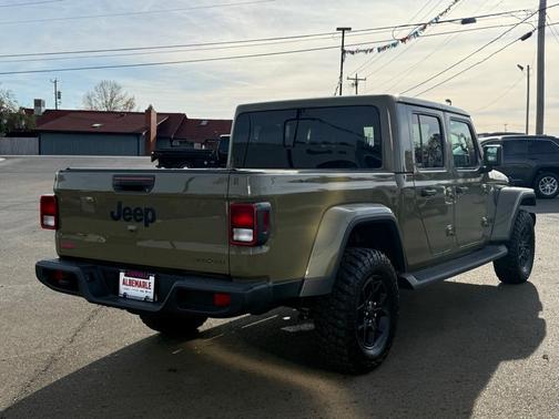 2025 Jeep Gladiator Sport