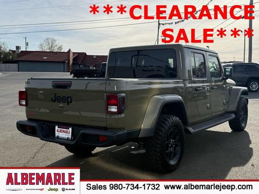 2025 Jeep Gladiator Sport