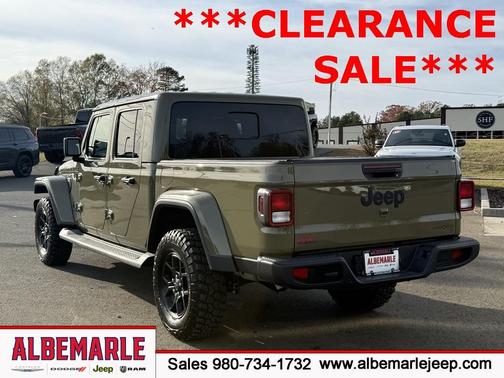 2025 Jeep Gladiator Sport