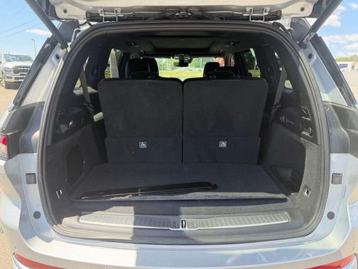 Silver Zynith 2023 Jeep Grand Cherokee L Summit