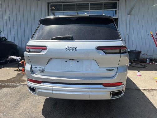 Silver Zynith 2023 Jeep Grand Cherokee L Summit