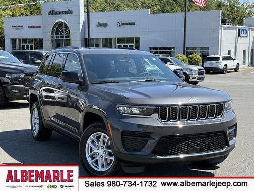 2025 Jeep Grand Cherokee Laredo
