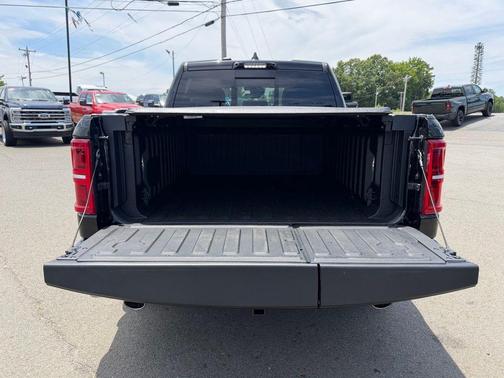 Diamond Black 2026 RAM 1500 Tungsten