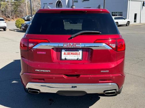 2019 GMC Acadia Denali