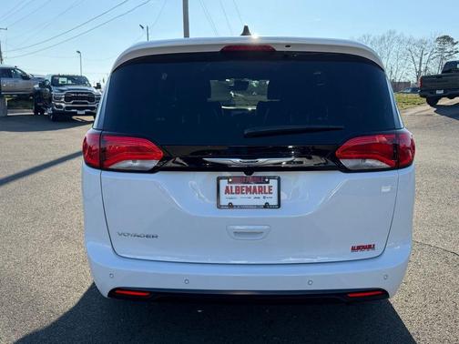 Bright White Clearcoat 2026 Chrysler Voyager LX