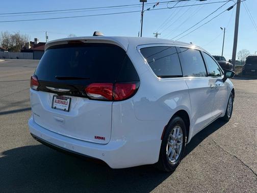 Bright White Clearcoat 2026 Chrysler Voyager LX
