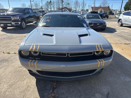 2020 Dodge Challenger SXT