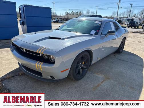 2020 Dodge Challenger SXT