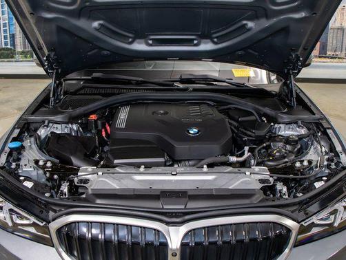 2023 BMW 330 xDrive