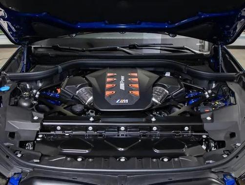 2025 BMW X5 M Base