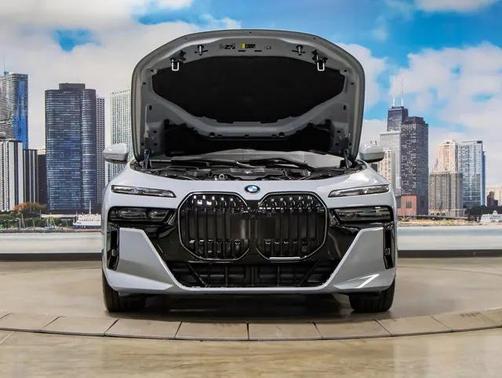 2025 BMW 760 i xDrive