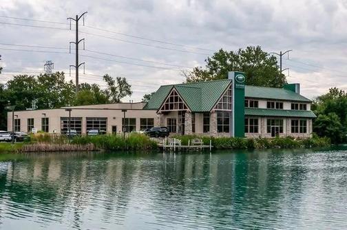 2026 Land Rover Range Rover Velar P250 SE R-Dynamic