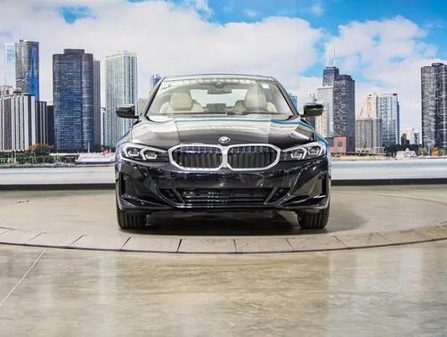 2025 BMW 330 i xDrive