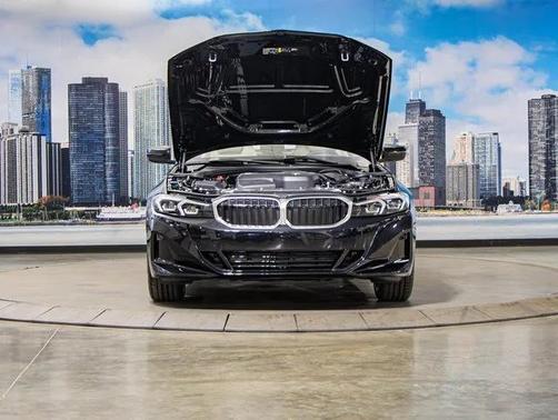 2025 BMW 330 i xDrive