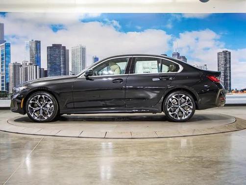2025 BMW 330 i xDrive