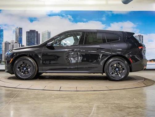 2025 BMW iX xDrive50