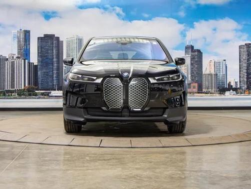 2025 BMW iX xDrive50