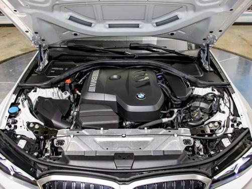 White Metallic 2025 BMW 330 xDrive