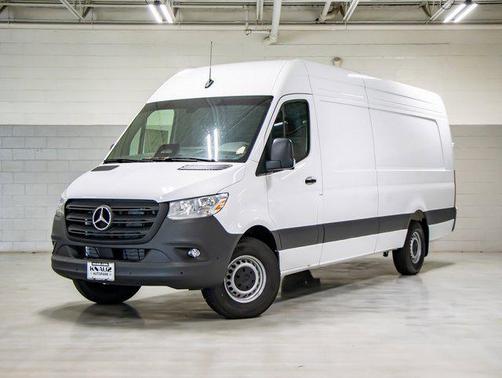 2025 Mercedes-Benz Sprinter 2500 Cargo 170 WB