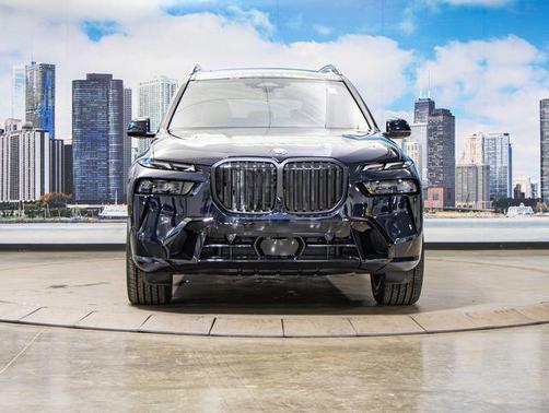 Carbon Black Metallic 2027 BMW X7 xDrive40i