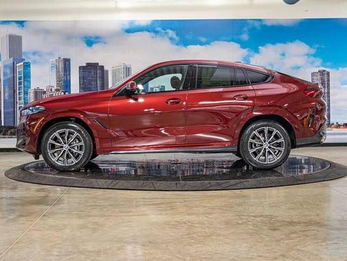 Aventurin Red 2027 BMW X6 xDrive40i