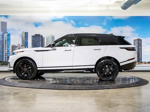 2026 Land Rover Range Rover Velar Dynamic SE